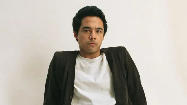Nadhif Basalamah penyanyi lagu "Penjaga Hati" yang sedang viral di TikTok.