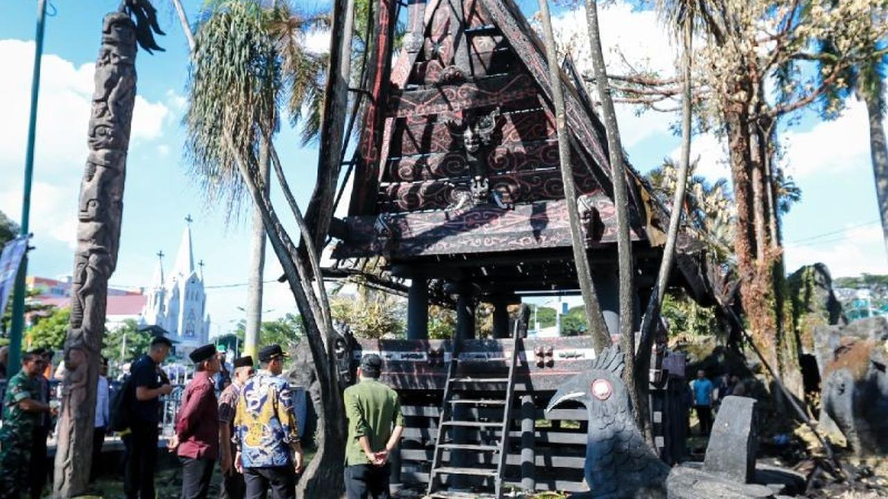 Pemkot Medan Segera Perbaiki Replika Rumah Adat Batak yang Terbakar