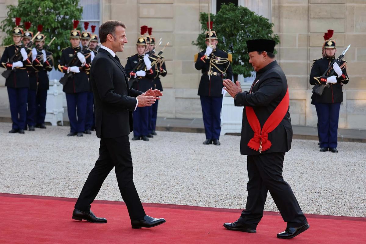 FOTO: Prabowo Hadiri Jamuan Kenegaraan di Istana Elysee Prancis
