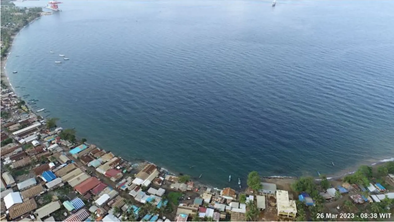 Kawasan Desa Kawasi dan pantainya di Pulau Obi, Halmahera Selatan, Maluku Utara, Minggu (26/3/2023). (Dok Harita Nickel)