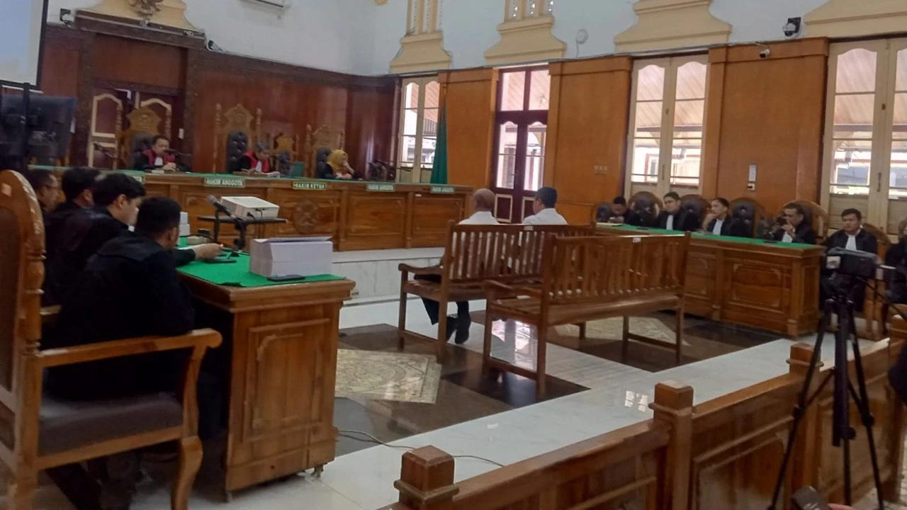 Kasus Korupsi Proyek Jalan, Eks Kadis PUPR Sumut Topan Obaja Dituntut 5,5 Tahun Penjara