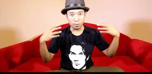 Rumah yang dibangun Denny Cagur untuk sang ayah dilengkapi lift, sayang takdir berkata lain.