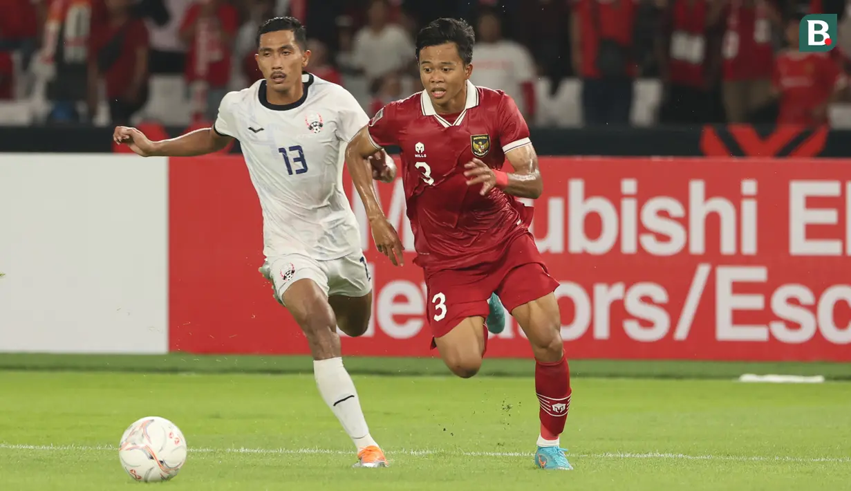 Edo Febriansyah. Bek kiri berusia 25 tahun milik Rans Nusantara FC ini hanya diturunkan sebagai pemain pengganti oleh pelatih Shin Tae-yong saat Timnas Indonesia memetik kemenangan 2-1 ats Kamboja. Dengan cederanya Pratama Arhan saat menghadapi Kamboja, STY bisa saja memasukkan Edo Febriansyah menjadi starter untuk menghadapi Brunei Darussalam sebagai solusi ketidakhadiran Pratama Arhan jika belum pulih dari cedera. (Bola.com/Abdul Aziz)