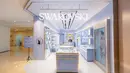 Swarovski telah menata ulang jaringan toko globalnya dengan tampilan baru. Menghadirkan keajaiban alam semesta yang mengkristal ke setiap lokasi. [ Foto dok: Swarovski]