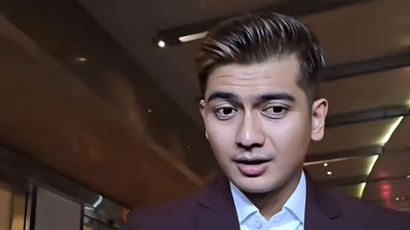 Teuku Ryan memberitahu alasan mewarnai rambut. TikTok @caviarhold