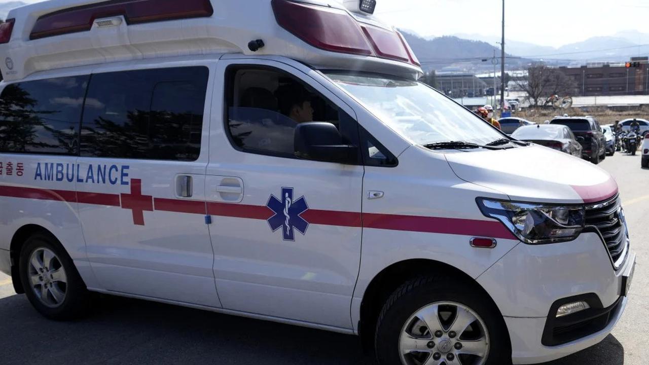 Perempuan Ini Melahirkan di Ambulans Setelah Ditolak 13 Rumah Sakit di Korea Selatan