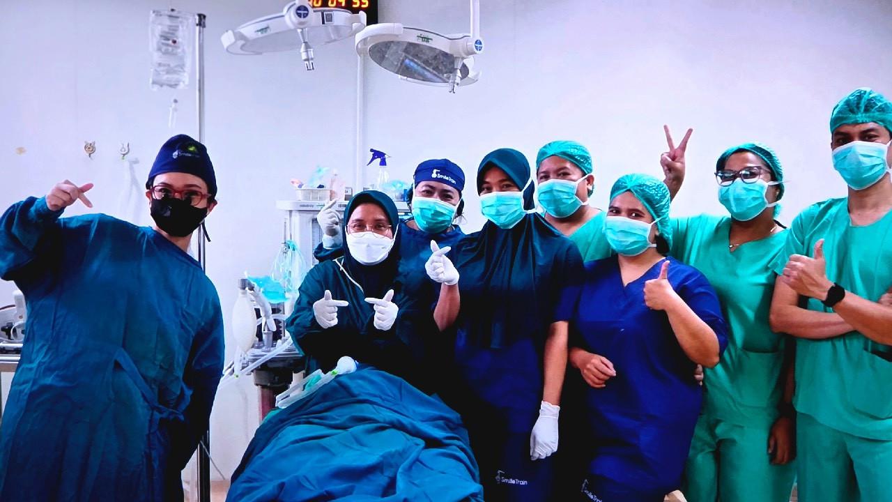 Senyum Baru untuk Anak Indonesia, Kepedulian Kuku Bima dan Tolak Angin Sido Muncul Hadir lewat Operasi Sumbing Bibir Gratis di Bekasi