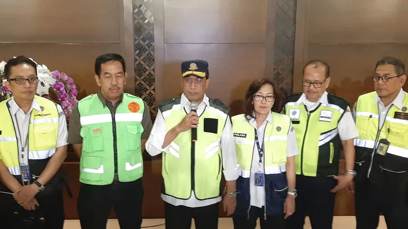 Menteri Perhubungan Budi Karya Sumadi di Gedung VIP Terminal 3 Bandara Internasional Soetta, Rabu (11/12/2019).