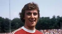 10. Dieter Muller, striker Jerman Barat ini menjadi top skor pada Piala Eropa 1976 dengan torehan empat gol, sayang di partai final Jerman Barat dikalahkan Cekoslovakia. (UEFA)