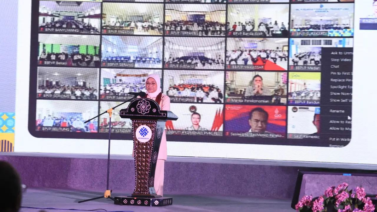 Menaker Ida Resmikan Pembukaan Pelatihan Vokasi Tahun 2022 di Lombok