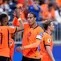 Pemain Belanda, Cody Gakpo, merayakan gol bersama Virgil van Dijk setelah mencetak gol ketiga timnya dalam pertandingan Grup F Piala Dunia 2026 melawan Swedia di Houston, Minggu (21/6/2026). (AP Photo/Ashley Landis)