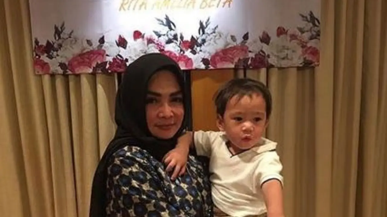 Rieta Amalia dan Rafathar