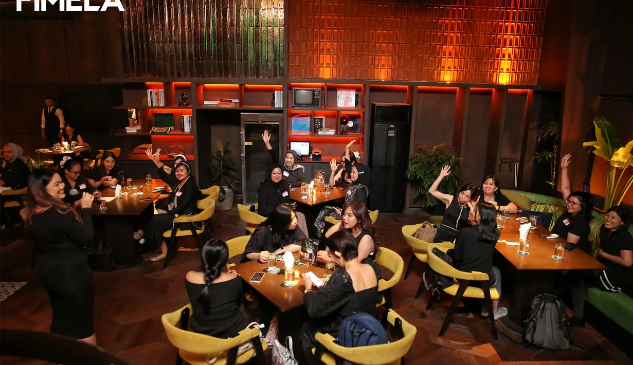 Kuis berhadiah pun tak ketinggalan untuk memeriahkan acara welcoming dinner ini. Copyright Fimela/Adrian Putra