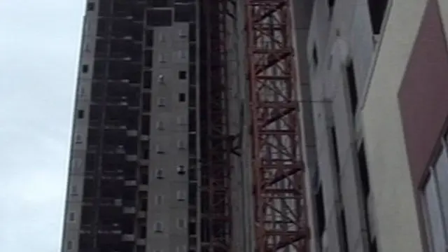 [VIDEO]  Jatuh dari Lantai 25 Apartemen di Ancol, 3 Pekerja Tewas