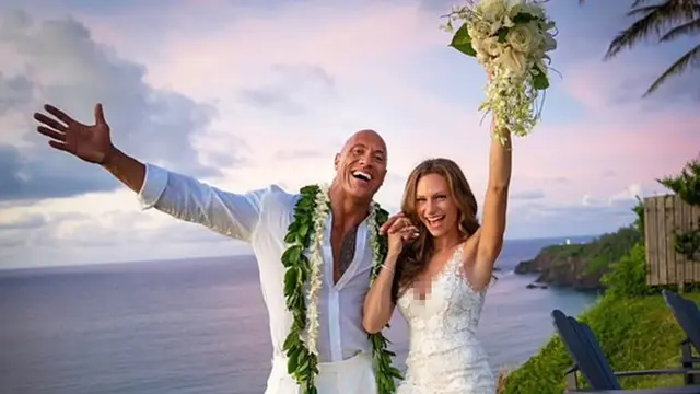The Rock dan Lauren Hashian Menikah (Instagram/ therock)