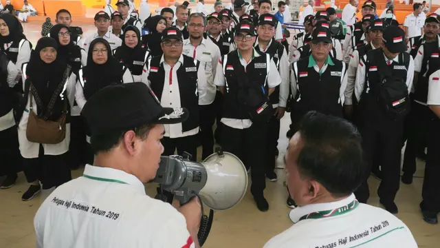 Petugas PPIH tambahan tiba di Bandara King Abdul Aziz, Jeddah. Darmawan/MCH