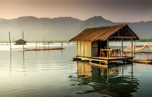 6 Tempat Makan di Waduk Cirata Paling Hits 2026, dari Kafe View Danau sampai Saung Terapung