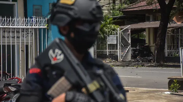 Suasana Mencekam Gereja Katedral Makassar Usai Ledakan Bom