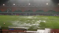 BRI Liga 1: Hujan Deras dan Lapangan Kebanjiran, Duel RANS Nusantara Vs PSM Ditunda