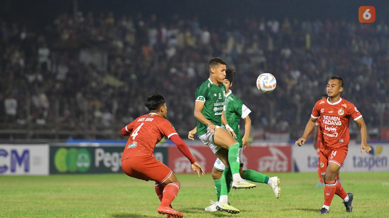 PSMS Medan Vs Semen Padang