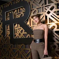 Memasuki usia ke-40, Luna Maya punya body goals yang diidamkan kebanyakan perempuan [@lunamaya]