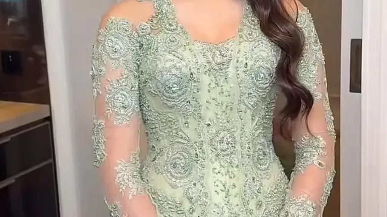 Aura Mewah dan Lembut Shafeea Ahmad Saat Hadiri Pernikahan Al Ghazali, Soft Glam Look-nya Bikin Terpukau