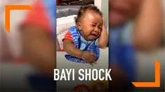 Seorang bayi laki-laki terkejut dan menangis histeris ketika melihat penampilan baru dari sang ayah. Bayi itu sampai-sampai tak mengenali sang ayah yang baru saja cukur rambut. Begini reaksinya!