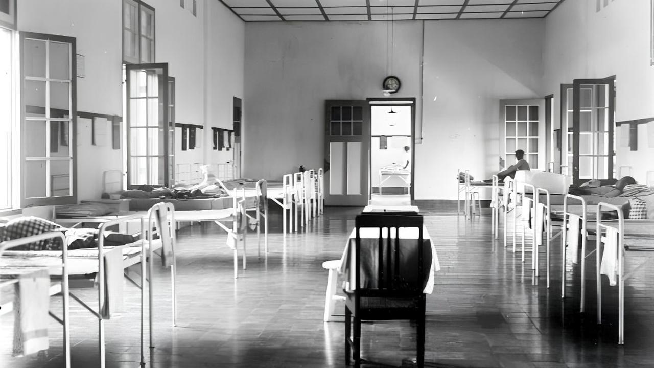 Perlakuan berbeda tenaga medis
