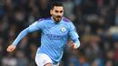 İlkay Gundogan - Gundogan merupakan pemain Manchester City yang dikenal taat dalam menjalankan ibadah puasa. Seperti Ozil, Gundogan juga tetap menjalankan puasa saat berlaga di lapangan. (AFP/Paul Ellis)