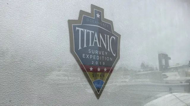 Kapal Selam Wisata Bangkai Titanic