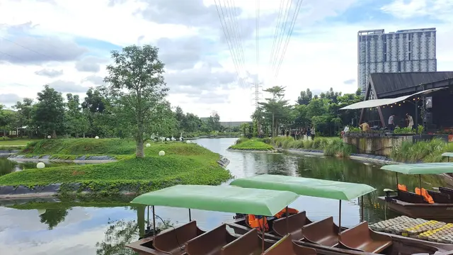 Menyusuri Aviary Park Indonesia, Taman Konservasi Flaura dan Fauna yang Disulap dari TPS Ilegal