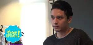 Fajar Sidiq, artis Headline Management yang membawa batik Papua ke Amerika Serikat.