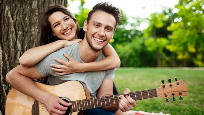 Memperhatikanmu Melalui Kejutan Kecil