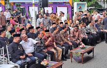Momen Anies-Ahok Duduk Sebelahan di Balai Kota Jakarta, Ngobrol dan Tertawa Barsama