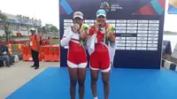 Pasangan Rowing putri Indonesia, Julianti dan Yahyah Rokayah meraih medali perunggu di Asian Games 2018. (Liputan6.com/Edu Krisnadefa)