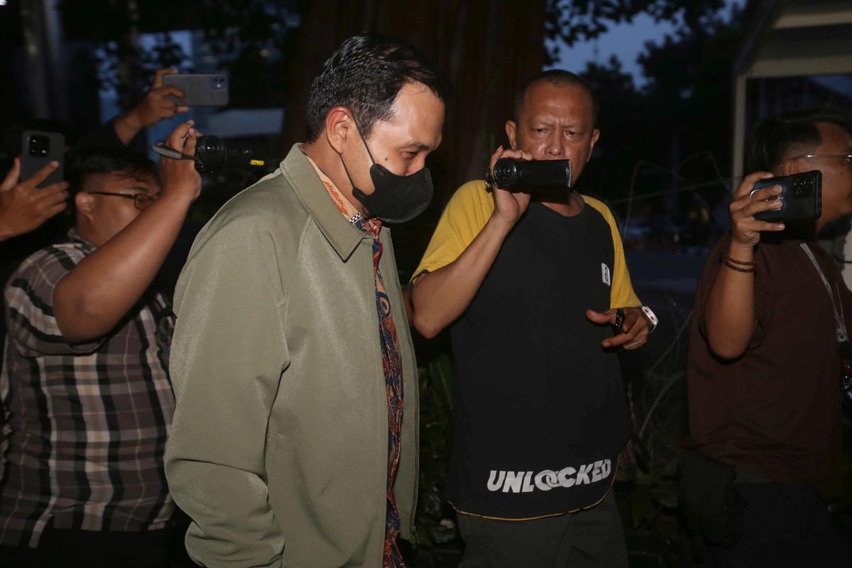 FOTO: Plt Wali Kota Madiun Bungkam Usai Diperiksa KPK