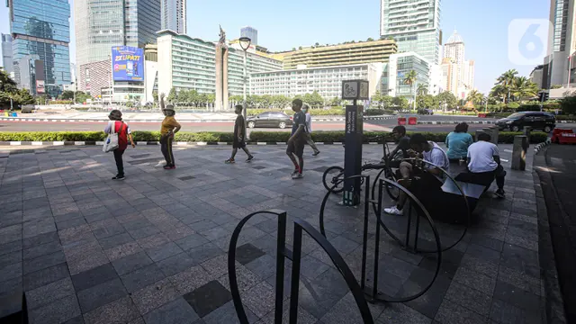 FOTO: Idul Adha, Car Free Day Ditiadakan