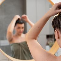 Masker Rambut Keratin Terbaik, Rahasia Perawatan Rambut Lembut ala Salon di Rumah