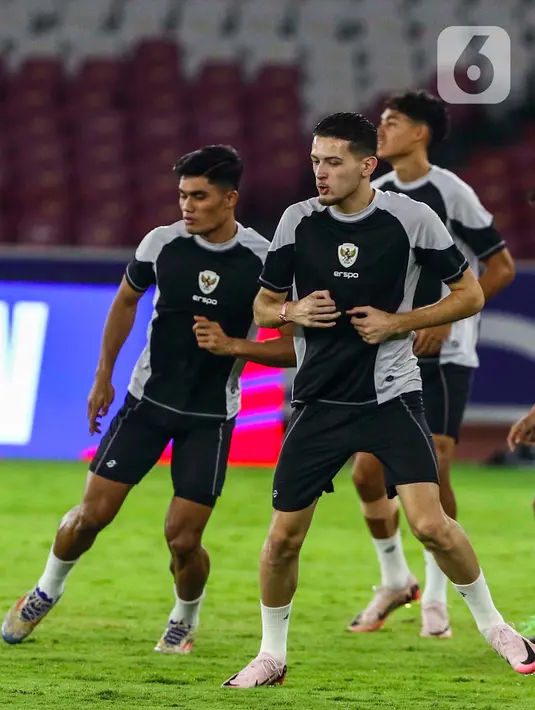 Menghadapi Arab Saudi, timnas Indonesia optimistis mampu meraih poin penuh atau tiga poin untuk menjaga peluang lolos di Grup C Kualifikasi Piala Dunia 2026. (Liputan6.com/Angga Yuniar)