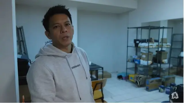 7 Potret Bengkel Baru Ariel NOAH, Ubah Gudang Jadi Ruang Perkakas yang Estetik