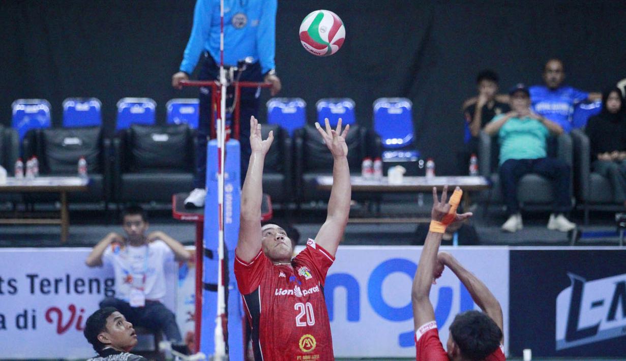 Dengan gelar juara ini, Tectona mendapatkan piala dan hadiah uang pembinaan sebesar Rp 30 juta. Sementara Bintang Mahameru sebagai runner-up mendapat Rp 20 juta. (Dokumentasi PBVSI)