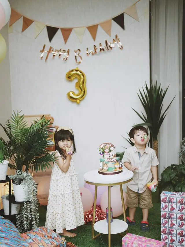 [Fimela] Zayn dan Zunaira