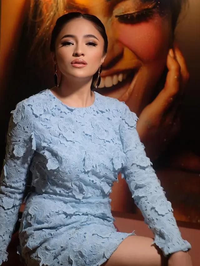 Inspirasi Baju Brokat ala Marshanda