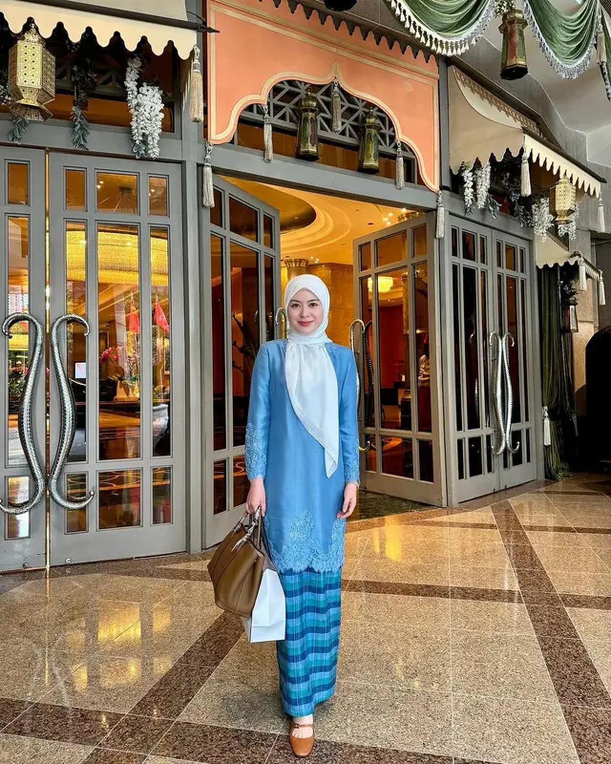 6 Potret Lebaran Ayana Moon di Jakarta dan Malaysia, Semua Berkesan