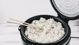 10 Penyebab Nasi Cepat Mengeras Meski Baru Dimasak, Ternyata Bukan Sekadar Kurang Air