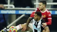 Liga Inggris: Kian Berkembang, Diogo Dalot Akui Cocok dengan Cara Melatih Ralf Rangnick di MU