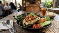Resep Nasi Uduk Bakar Ayam Suwir yang Wangi dan Gurih