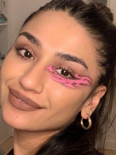 Sebut Riasan Jennie Blackpink Menjiplak Makeup Artist Ini Justru Didukung Blink News Entertainment Fimela Com