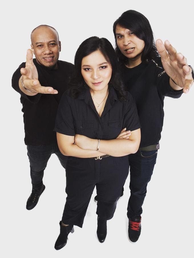iluska Band Hadirkan Energi Rock untuk OST Dia Bukan ...
