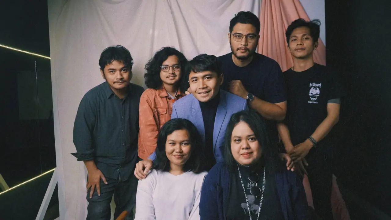 Raden Ajeng and the Angel Wings